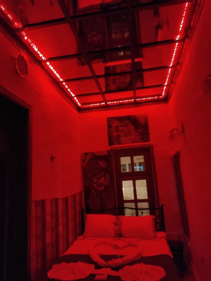 Born Hotel Ургуп Экстерьер фото